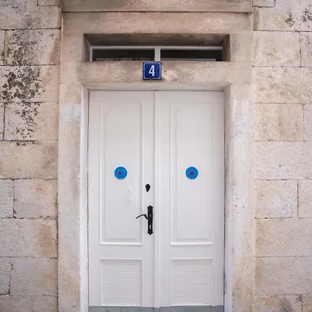 Old Town - Square Apartman Makarska