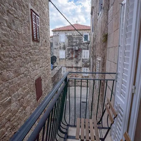 Old Town - Square Apartman Makarska