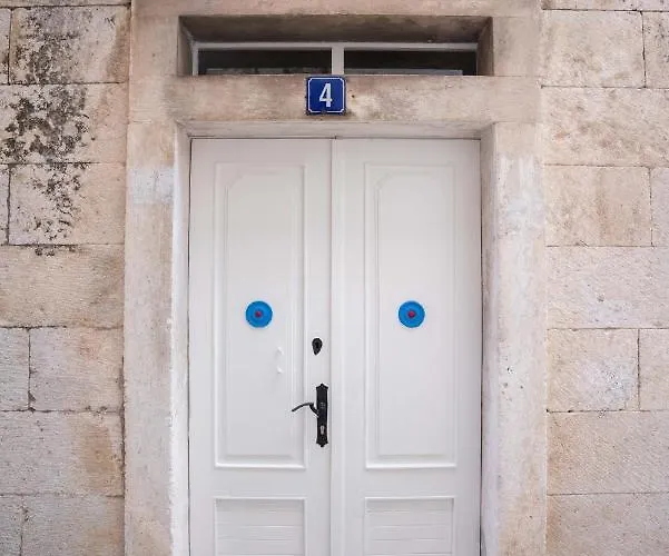 Old Town - Square Apartment Makarska